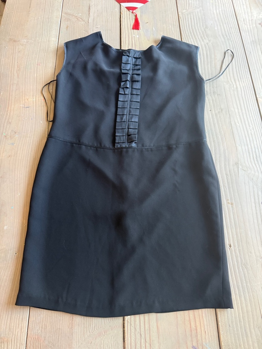 Ellen Tracy Black Sleeveless Ruffle-Front Midi Dress